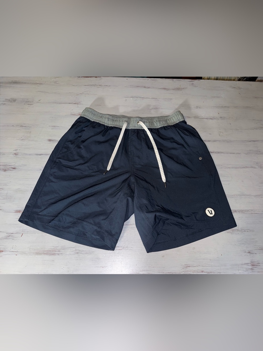 Vuori Kore Shorts Mens Small Navy Blue 7.” Lined Athletic Workout V302